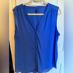 Blue NYDJ sleeveless blouse, size XL. Gently worn but looks brand new!